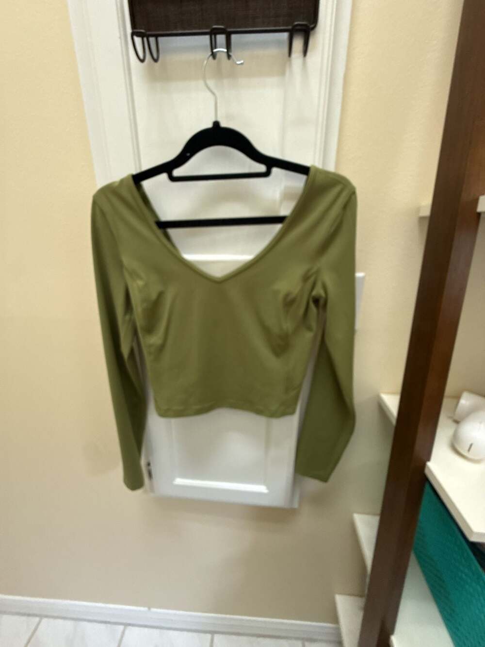 Lululemon Long Sleeve Crop Top Green V-Neck